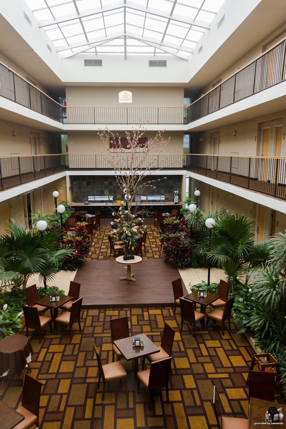 Hotel Western Monterrey Airport